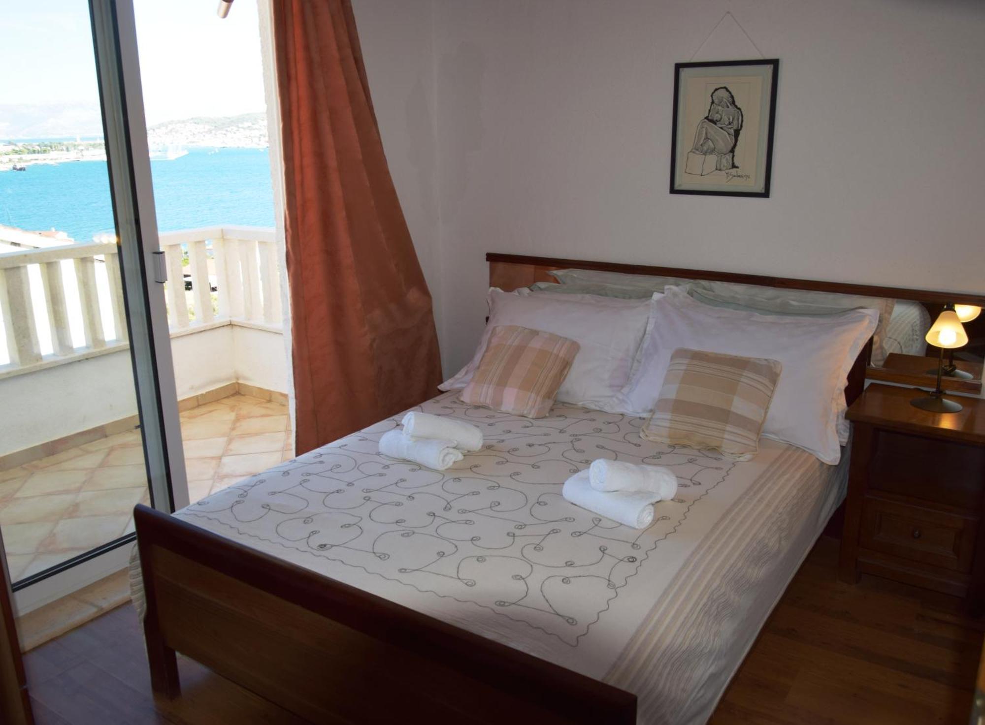 Apartment Julio Trogir Cameră foto